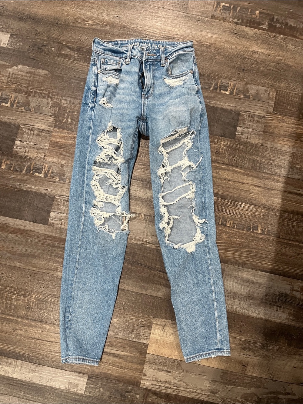 American Eagle Outfitters Light Blue Ripped Skinny Jeans